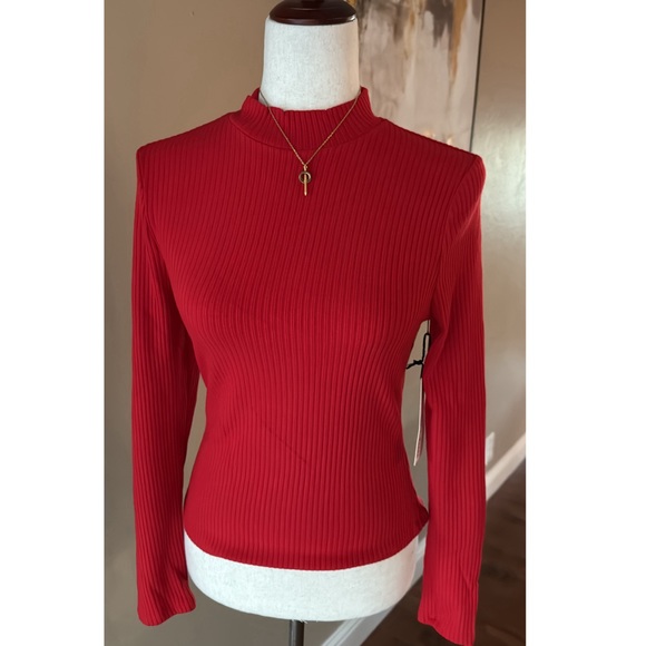 🆕Dark red ribbed rocked neckline top - Picture 9 of 9